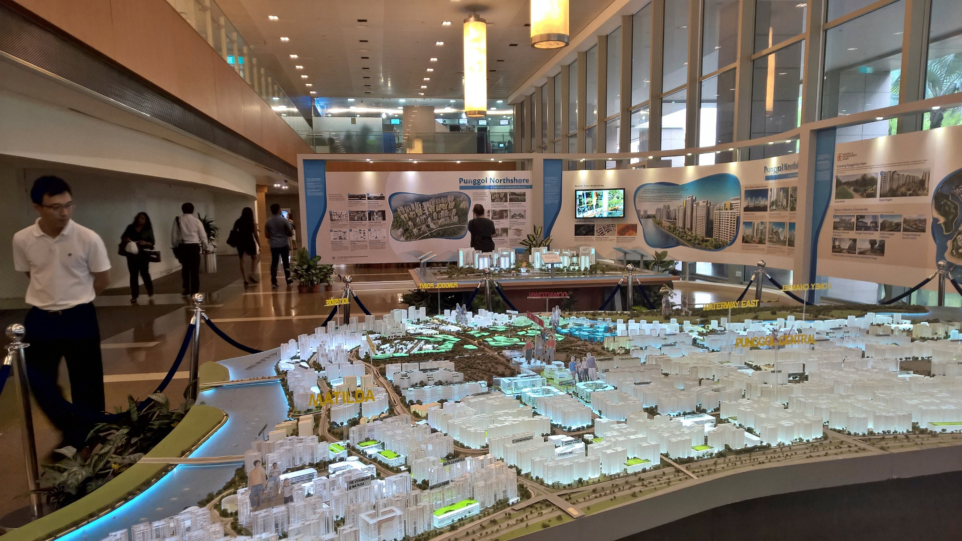 HDB Hub